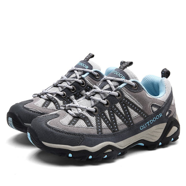  trekking shoes