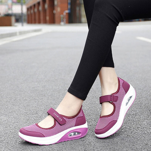 Women's stretchable breathable lightweight walking shoes 2023