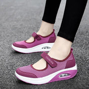 Women's stretchable breathable lightweight walking shoes CL