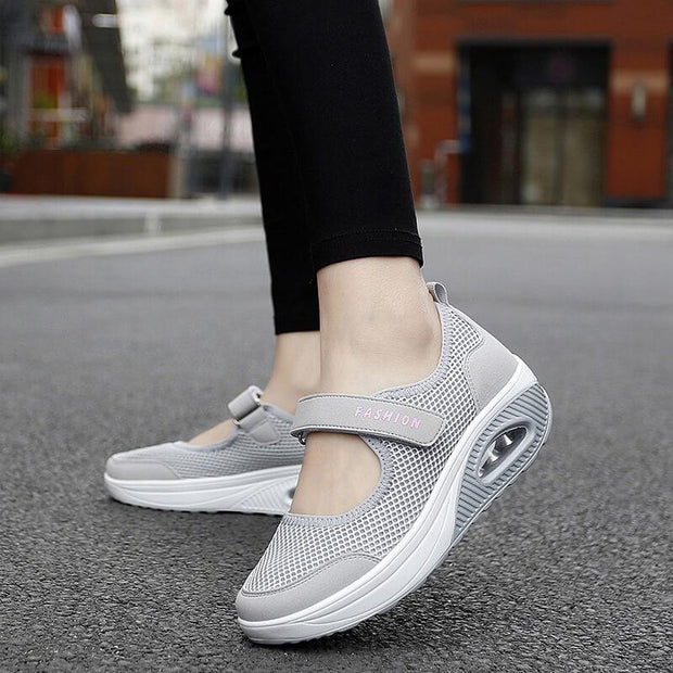 Women's stretchable breathable lightweight walking shoes CL