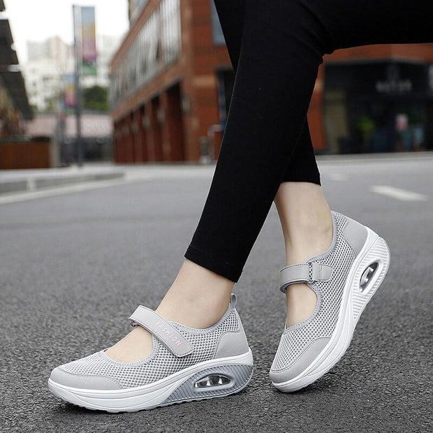 Women's stretchable breathable lightweight walking shoes CL