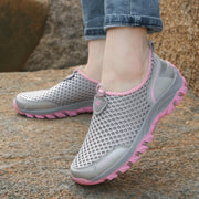 Women's Outdoor Slip-resistant Breathable Lightweight Sports Shoes 2303