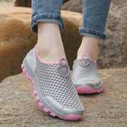 Women's Outdoor Slip-resistant Breathable Lightweight Sports Shoes 2303
