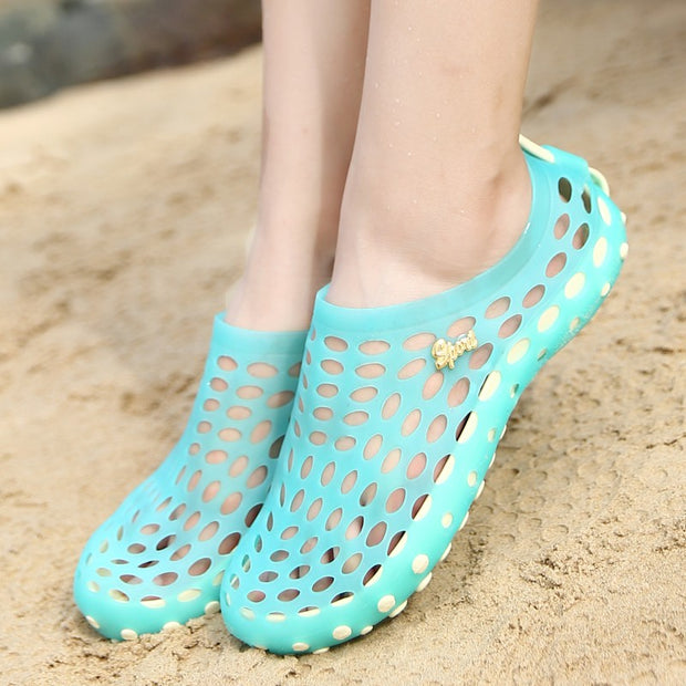 SUMMER breathable lightweight flat beach waterproof casual shoes