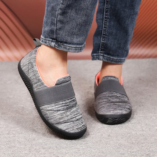 Women's Wide Comfortable Soft Slip On Walking flat shoes